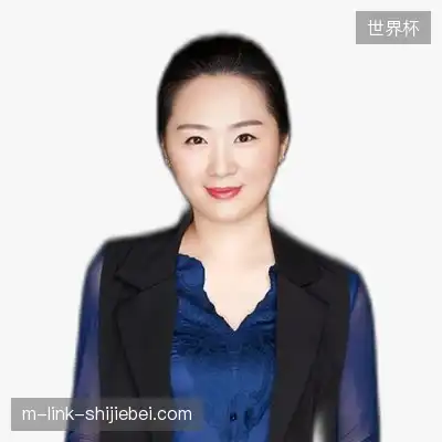 李亮